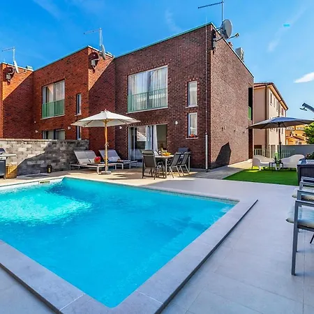 Istriensonne 0763 - Sky Mit Pool * Ližnjan